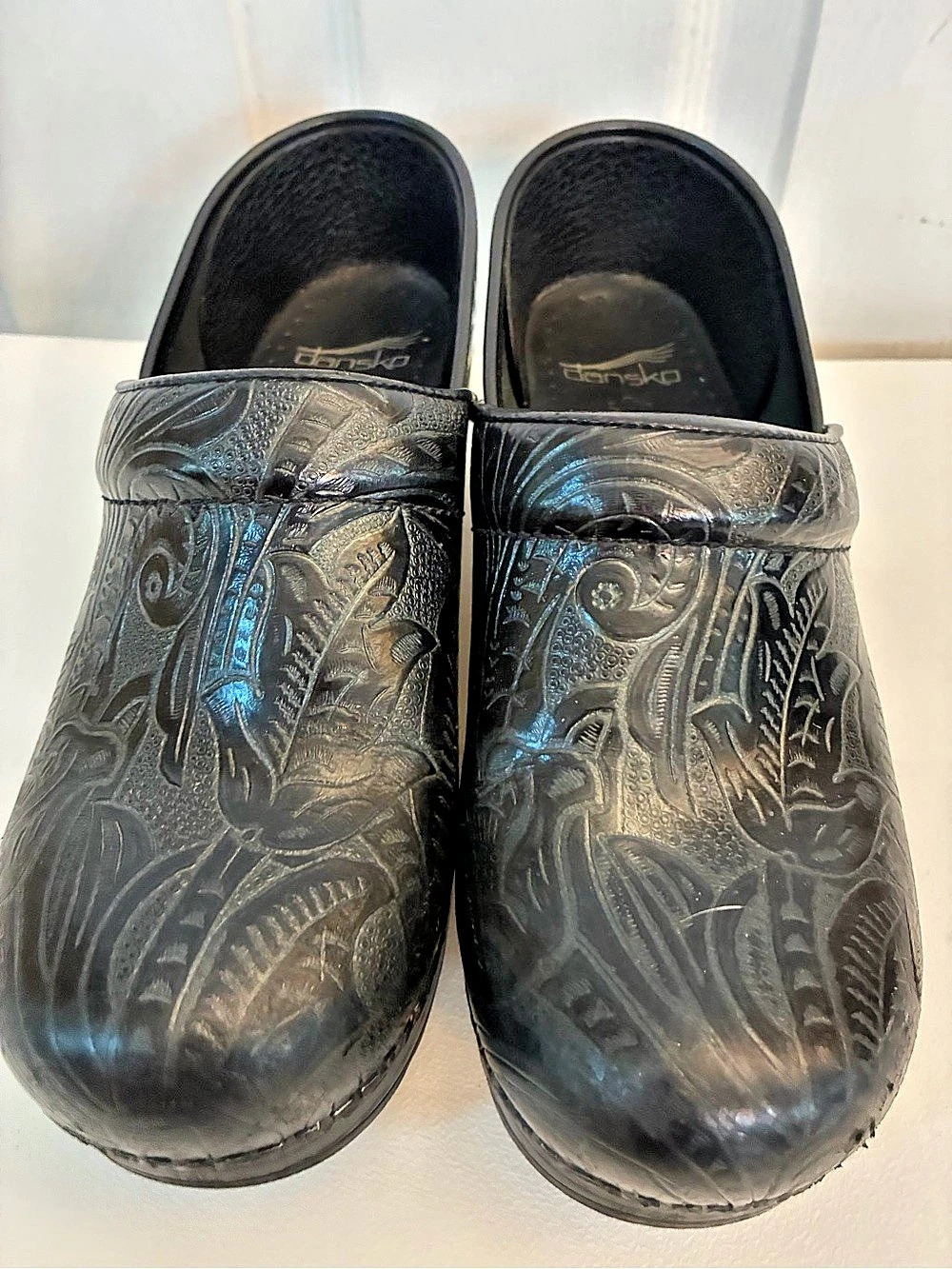 Dansko Professional Black Tooled Leather Clogs Shoes EU 38 US 7.5-8 EUC